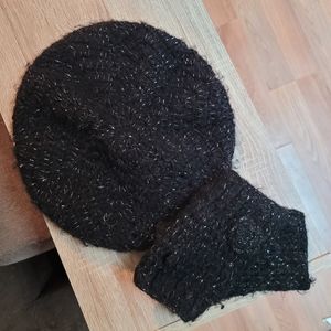 Beret and Gloves Set